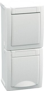 EGB Pacific FR Kombination Schuko-Steckdose/Wechselschalter senkrecht weiß IP54 90591198-DE